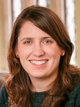 Headshot Lauren Tilton